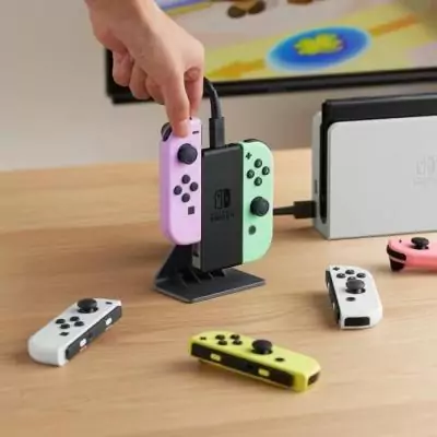 Station de recharge pour manettes Joy-Con et NES • Accessoire Nintendo Switch Station de recharge pour manettes Joy-Con et NES • Accessoire Nintendo Switch