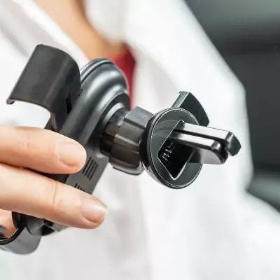 Support de Charge Rapide Sans Fil pour Voiture Chakar InnovaGoods - Recharge Facile et Rapide