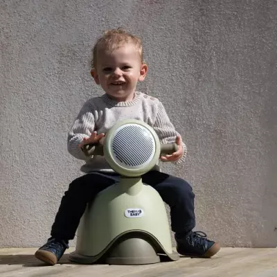 Pot ludique THERMOBABY - Scooter avec cuvette amovible Pot ludique THERMOBABY - Scooter avec cuvette amovible