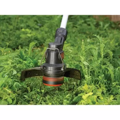 Coupe-bordure sans fil BLACK+DECKER - ST1823 - 18V - 25 cm
