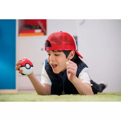 Figurine Dresseur Mission Pokémon - Rouge, blanc et noir - 6 ans+