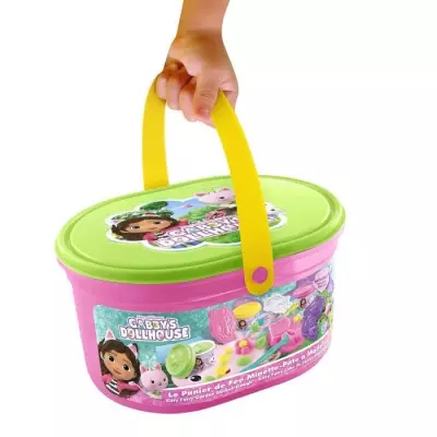 Crée ta propre maison magique avec Gabby et la pâte à modeler!