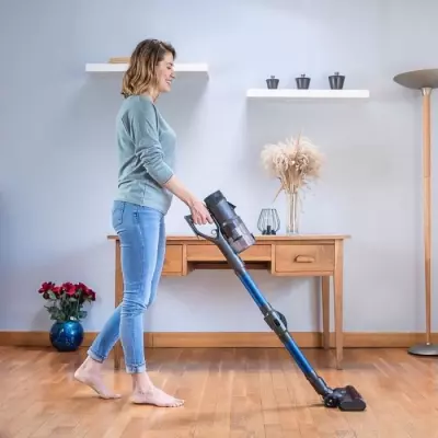 Aspirateur balai sans fil EZICLEAN Cycloboost FR8 Wash - Fabriqué en France