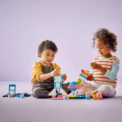 LEGO 10422 DUPLO : L'Aventure en Navette Spatiale 3-en-1 !