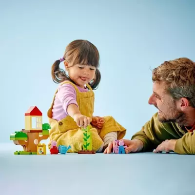 LEGO DUPLO 10431 Le Jardin et la Cabane de Peppa Pig - Jeu Créatif