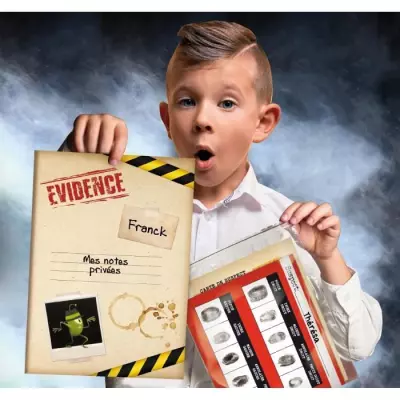 Découvrez le jeu scientifique Génius Science - La science des détectives