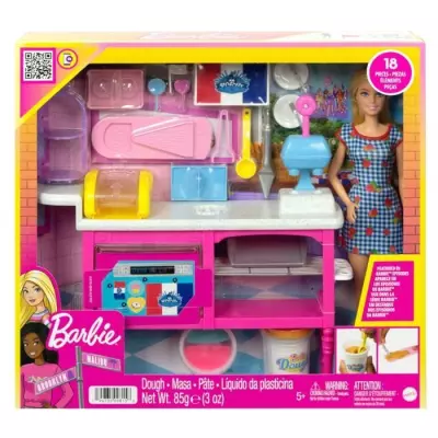 Barbie Pâtisserie Malibu avec 18 accessoires - Coffret poupée HJY19