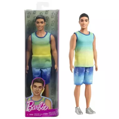 Poupée Ken Fashionistas avec débardeur dégradé et short en jean - 3 ans+