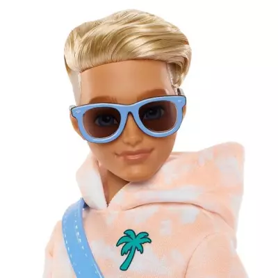 BARBIE Ken dream besties - JDD75: Poupée avec les meilleures caractéristiques BARBIE Ken dream besties - JDD75: Poupée avec les meilleures caractéristiques
