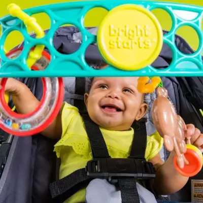 Arche de jeux poussette BRIGHT STARTS Oball 0 mois+ - Amusement assuré!