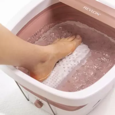 Détendez-vous avec le Spa Pieds Revlon ULTIMATE INDULGENCE