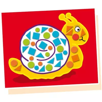Amusez-vous avec la mosaïque autocollante colorée pour enfants