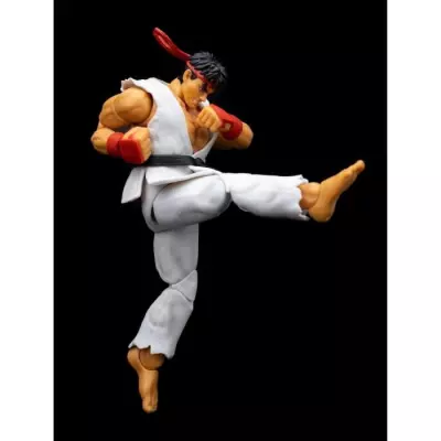 Figurine Ryu Street Fighters Jada 15cm: Articulée et réaliste!