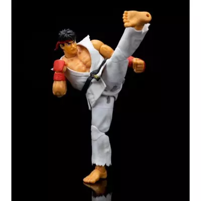 Figurine Ryu Street Fighters Jada 15cm: Articulée et réaliste!