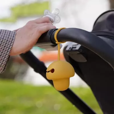 Attache-sucette THERMOBABY jaune miel doux et sans BPA - 26x20x1 cm