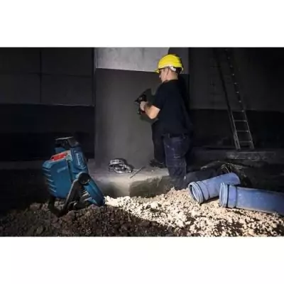 Projecteur LED 2200 lumens Bosch Professional GLI 18V-2200 C - Lampe de chantier