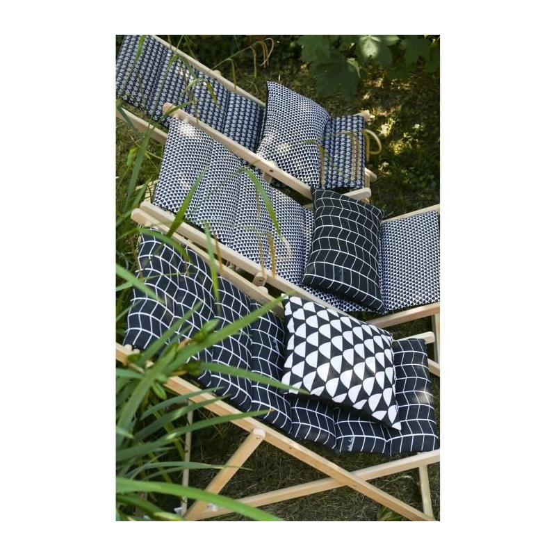 Chilienne Helsinki matelassée, structure en bois massif - Noir et blanc