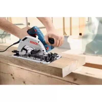 Scie circulaire Bosch Professional GKS 55+ GCE - 1350W - Coupe 63mm