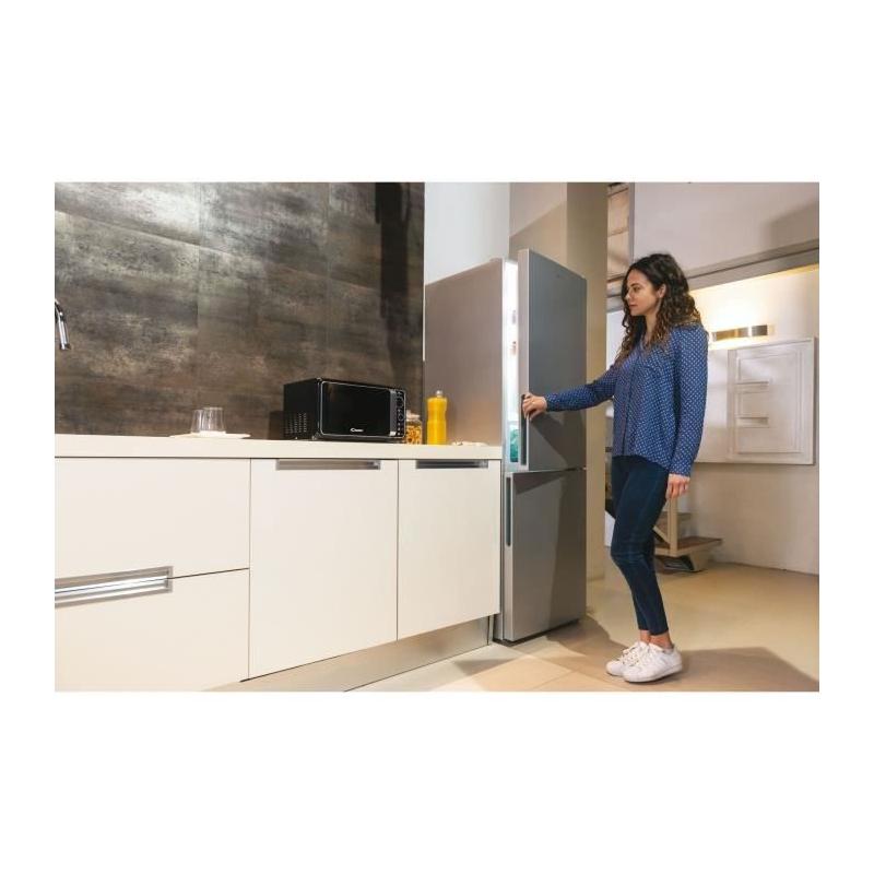 Réfrigérateur combiné 341L CANDY - Argent compact et efficace!