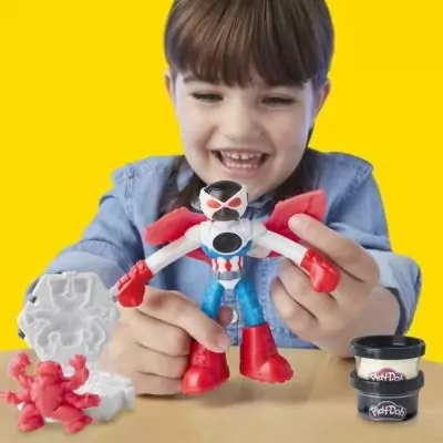 Play-Doh Captain America Moto Tranchante - Coffret 3 Accessoires Play-Doh Captain America Moto Tranchante - Coffret 3 Accessoires