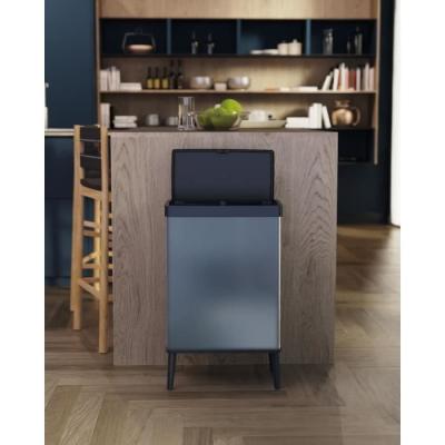 Poubelle sur pieds VERTO CURVER - Ouverture touch - 54 L - Bleu perle