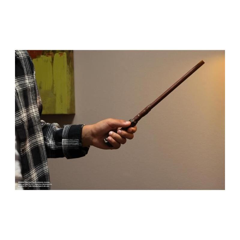 Découvrez le Kit de Magie Spectaculaire Baguette Magique