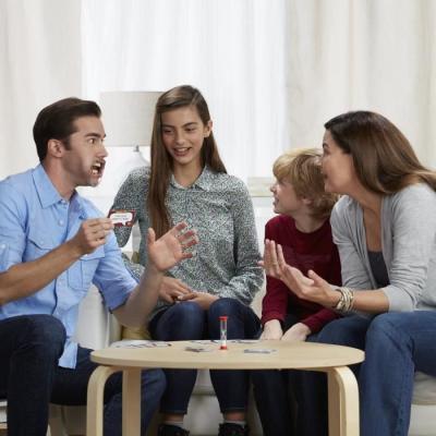 Mache-Mots Enfants contre parents - Jeu de société familial dynamique