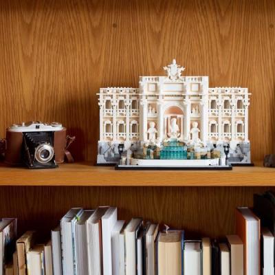 LEGO Architecture 21062 La fontaine de Trevi - Rome en 52x39x11 cm