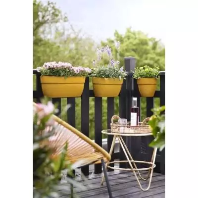 Jardinière suspendue ELHO Vibia Campana Easy Hanger Medium Jaune Miel - Déco balcon Jardinière suspendue ELHO Vibia Campana Easy Hanger Medium Jaune Miel - Déco balcon