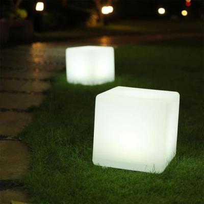 Cube solaire lumineux LUMISKY CASY - Tabouret table basse KIOSQUE - GAZEBO