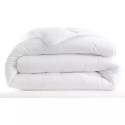 Couette chaude 400gr/m² Thermofill 200 x 200 cm Couette chaude 400gr/m² Thermofill 200 x 200 cm