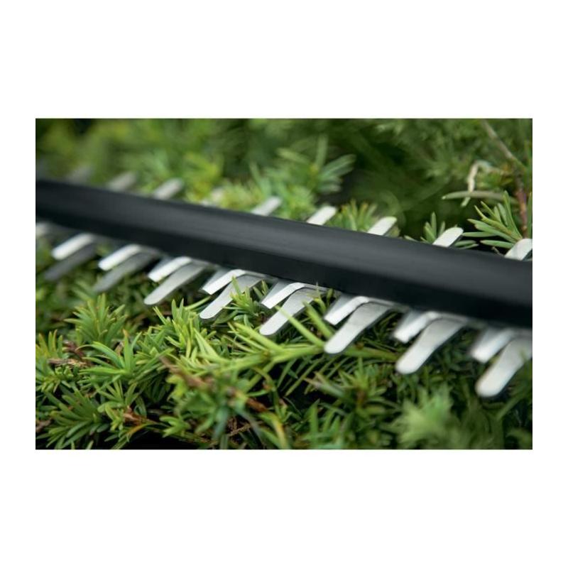 Taille-haie sans fil Bosch UniversalHedge Cut 18-55 - Compact et performant