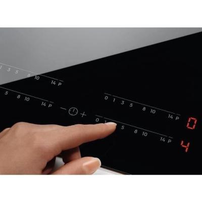 Table de Cuisson Induction ELECTROLUX - Zones Modulables - FlexiBridge Série 600