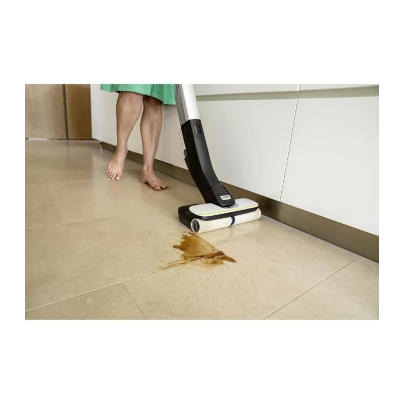 Nettoyeur de sols KARCHER FC 4-4 - Aspirateur balai efficient