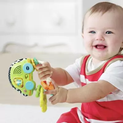 VTech Play Green MON HOCHET SENSORIEL CLES MAGIQUES (PLASTIQUE A BASE DE PLANTES)
