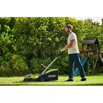 Tondeuse HYBRIDE 36V RYOBI - Coupe 37 cm + 2 batteries 5 Ah & charg.