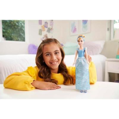 Poupée Cendrillon 29 cm avec accessoires - Mattel Disney Princesses