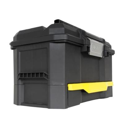 Boîte à outils Touch Latch en plastique STANLEY - Pratique et robuste