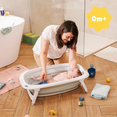 Baignoire pliable BADABULLE : compacte et ludique!