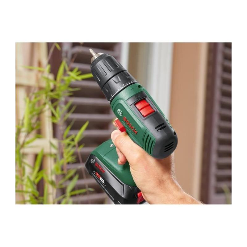 Perceuse-visseuse sans-fil Bosch - UniversalDrill 18 (2 batteries, chargeur, coffret)