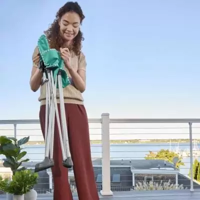 Chaise haute pop n dine BRIGHT STARS - Pratique et nomade! Chaise haute pop n dine BRIGHT STARS - Pratique et nomade!