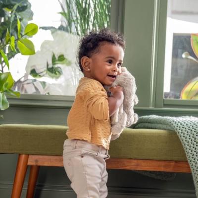 Veilleuse musicale et apaisante pour bébé - Doudou lapin Sylvie