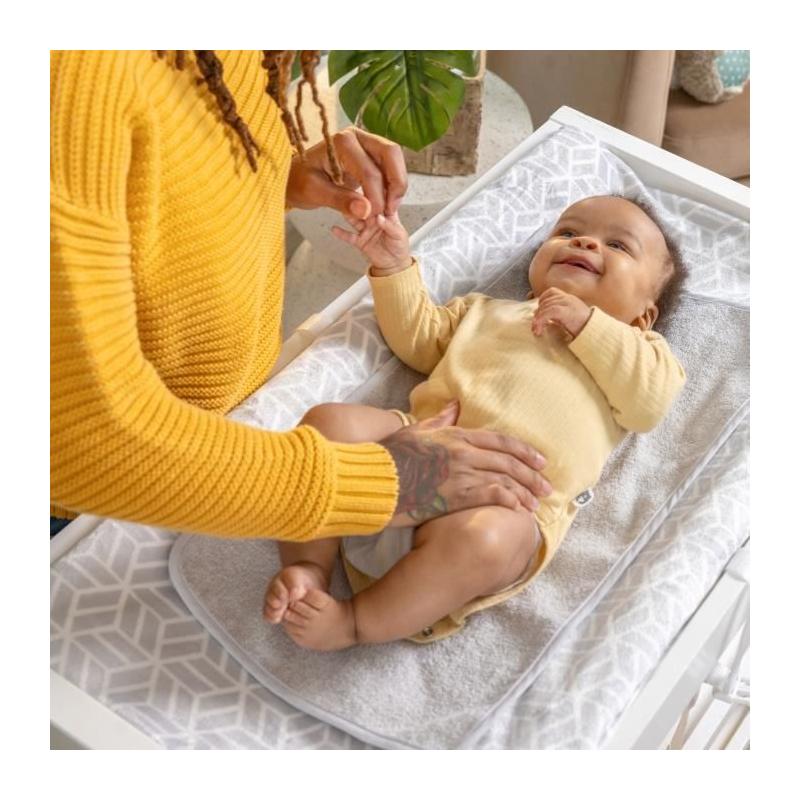 Matelas à langer complet pour bébé: housse imperméable, ultra-moelleuse et serviette!
