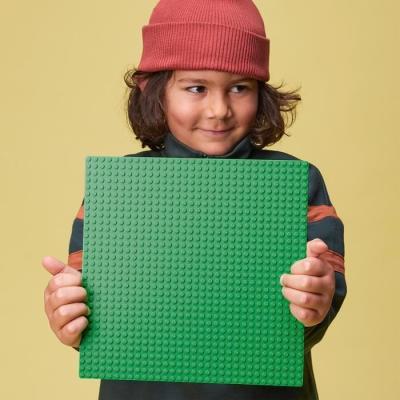 LEGO 11023 Classic : Socle vert 32x32 pour une construction ludique et créative