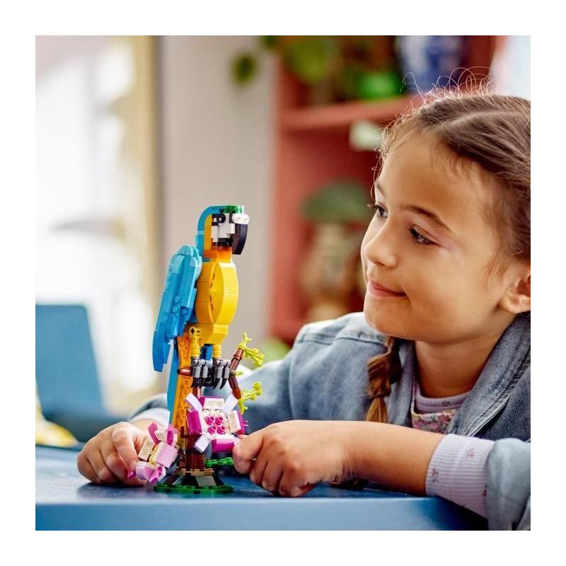 LEGO Creator 3-en-1 31136 Le Perroquet Exotique : Figurines Animaux de la Jungle!