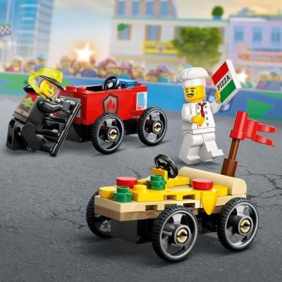 Pack de bolides de course LEGO City : duel camion pizza vs camion pompiers