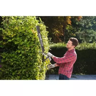 Taille-haies électrique filaire 800 W RYOBI RHT8165RL - Performance et précision Taille-haies électrique filaire 800 W RYOBI RHT8165RL - Performance et précision