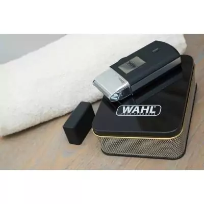 Rasoir de voyage WAHL - Compact et rechargeable Rasoir de voyage WAHL - Compact et rechargeable