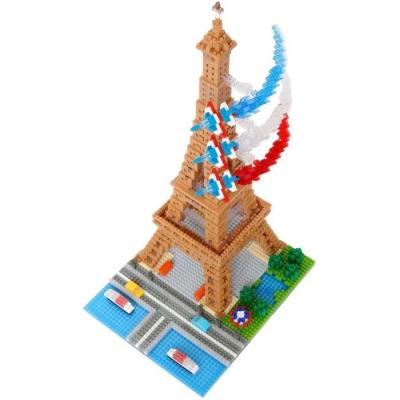 Assemblez la Tour Eiffel avec Nanoblock - 500 pièces