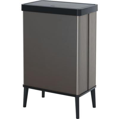 Poubelle sur pieds VERTO CURVER 54 L Gris perle